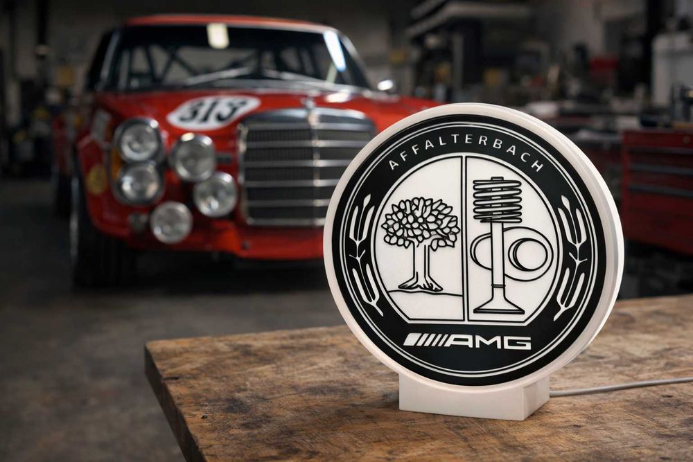 Lightbox Luminaria decorativa Mercedes AMG caixa branca