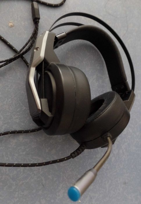Auscultador BlitzWolf Headset Gaming RGB BW-GH1 (818)