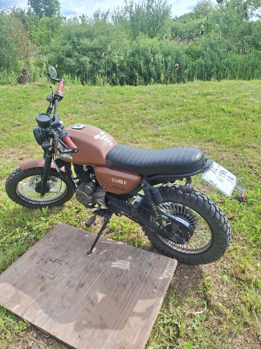 Майже новий мотоцикл Geon scrambler 200 lite