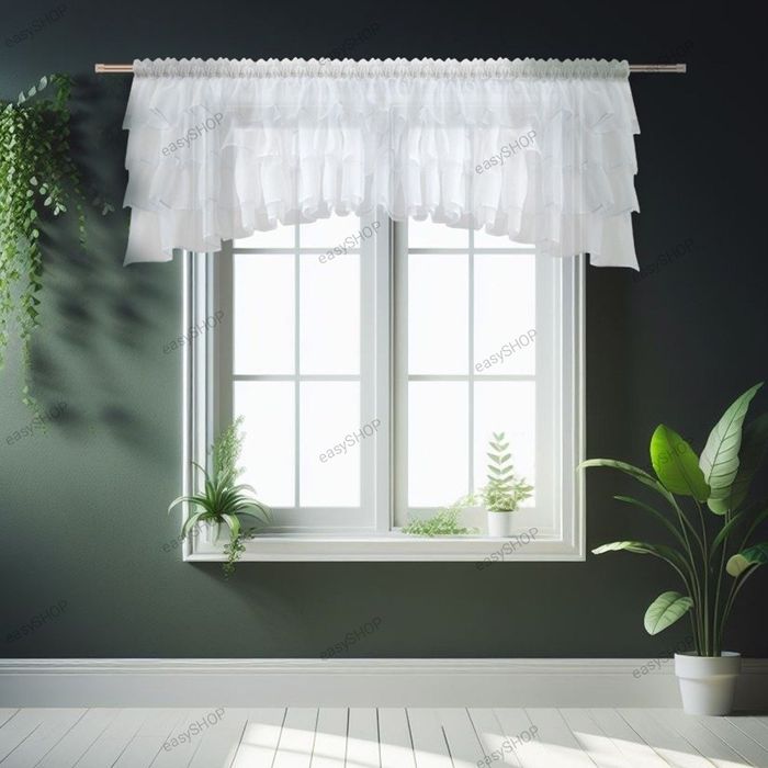 Gotowa krótka firana z falbankami