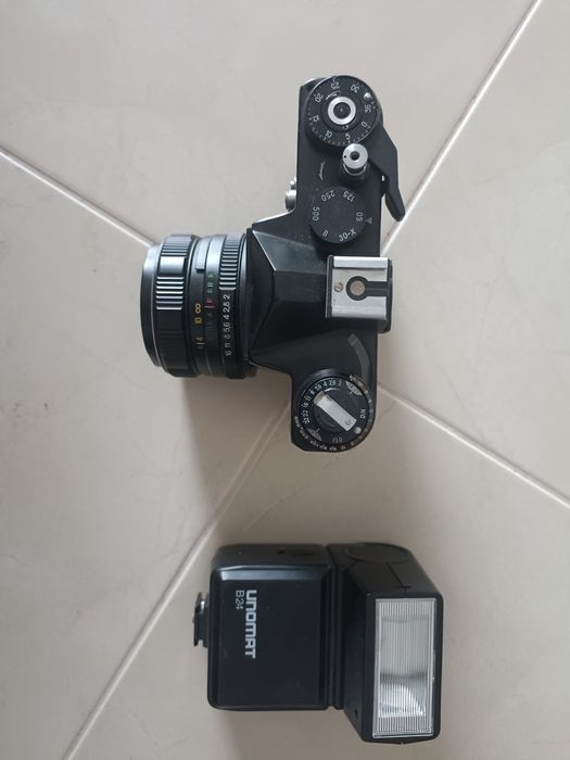 Máquina fotográfica 3EHNT