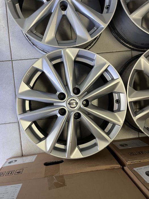 Jantes 17” 5x114.3 Originais Nissan Renault Dacia