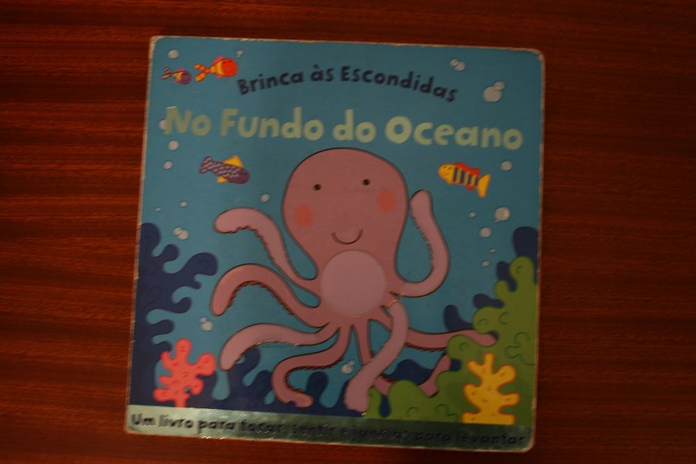 Livro de abas De quem é a Cauda? + Oferta de 2 livros