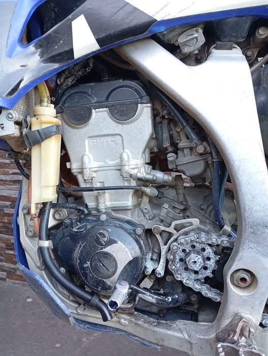 Yamaha YZF 250 matrículada