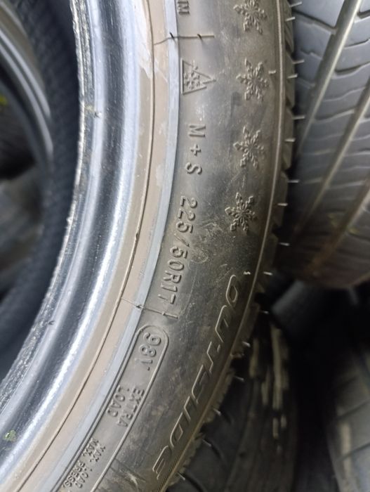 Шини пара 225 50 17 austone