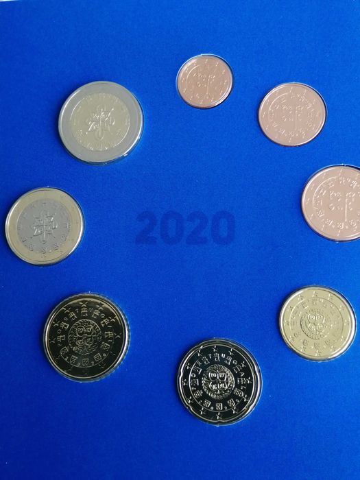 Moeda prata prof. O mar, e outras moedas