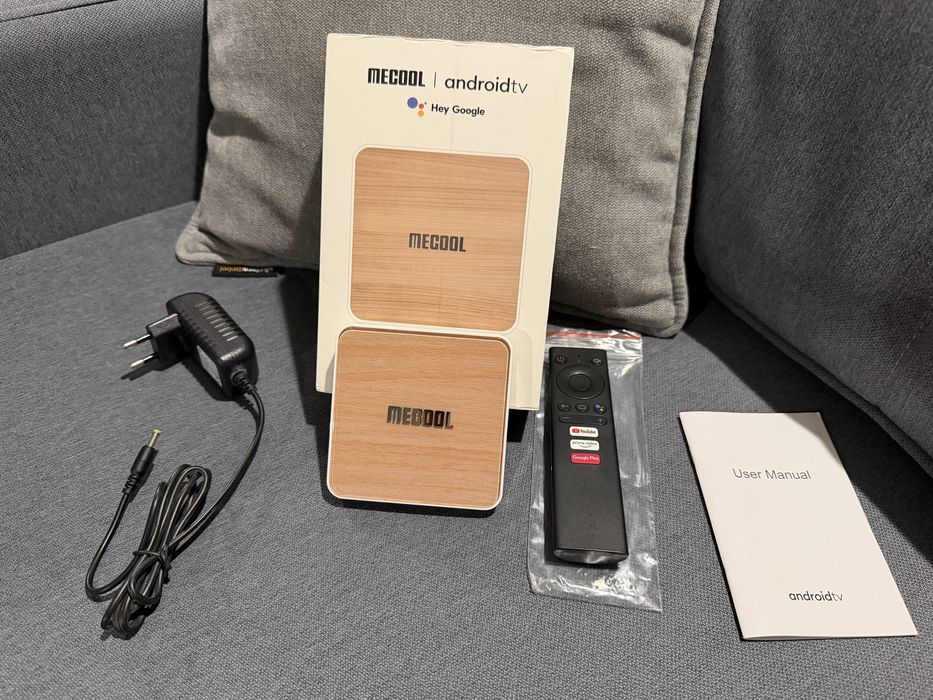 MECOOL KM6 DELUXE 4/64 Гб Android TV приставка з Google Assistant