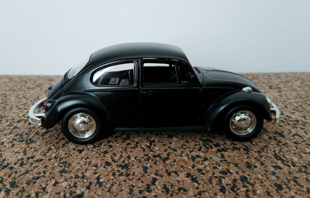 1946 Volkswagen Beetle (escala 1:32)64861331975042124