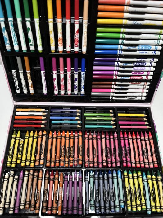 Крайола Набір для малювання Crayola Inspiration Art Case Pink (140pc)