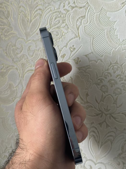 Гарний Iphone 13 Pro