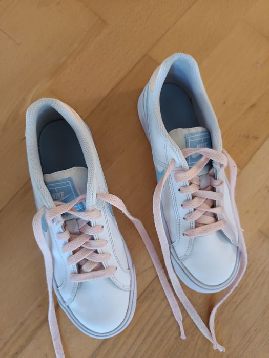 Tênis Nike menina