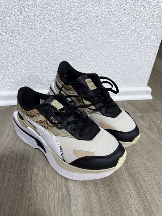 Стильні кросівки Puma