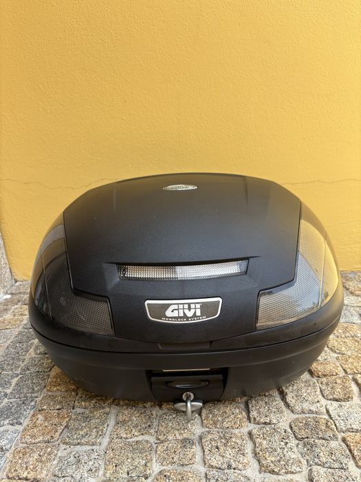 Baú GIVI Monolock E470 Simply III 47L Completo