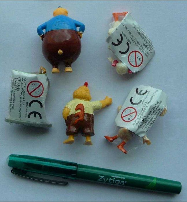 Cinco figuras Chicken Little brindes gelados Olá
