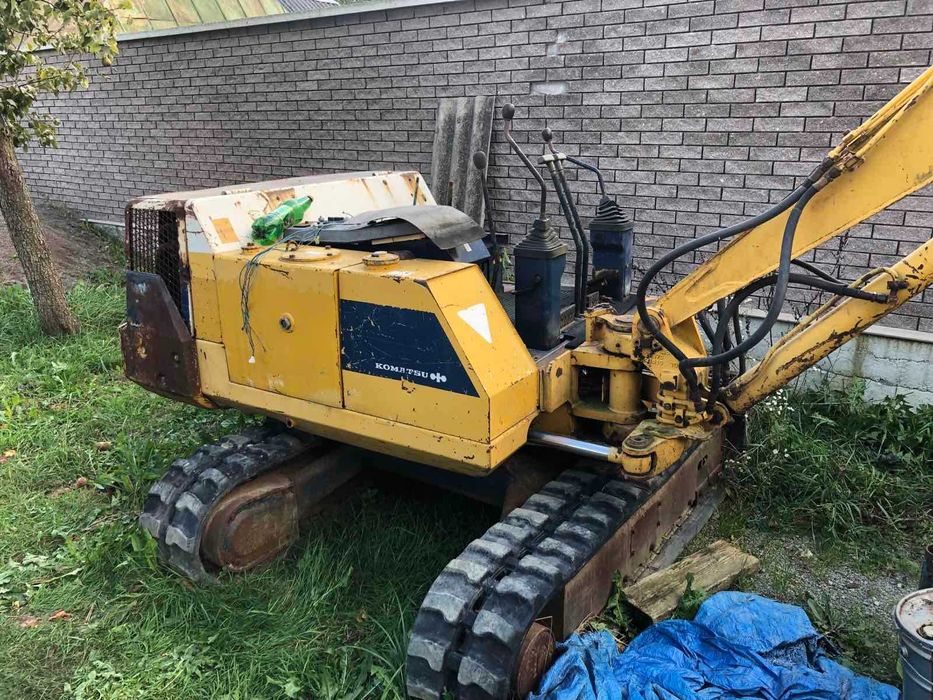 екскаватор Komatsu PC30