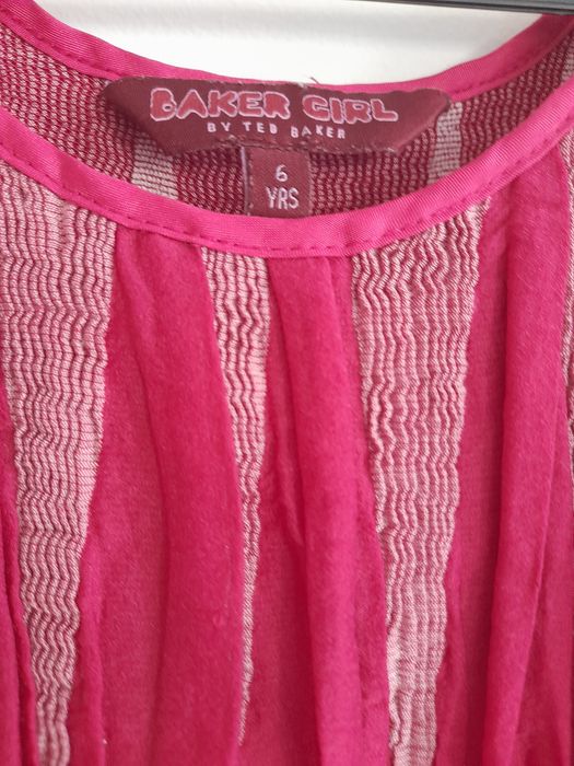 Vestido Petit Bateau e vestido Ted Baker 6/7 anos