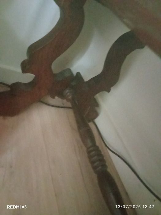 Mesa de centro e mesinhas de cabeceira