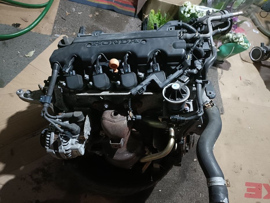 Silnik 1.8 benzyna Civic 8 sedan 97 tys km