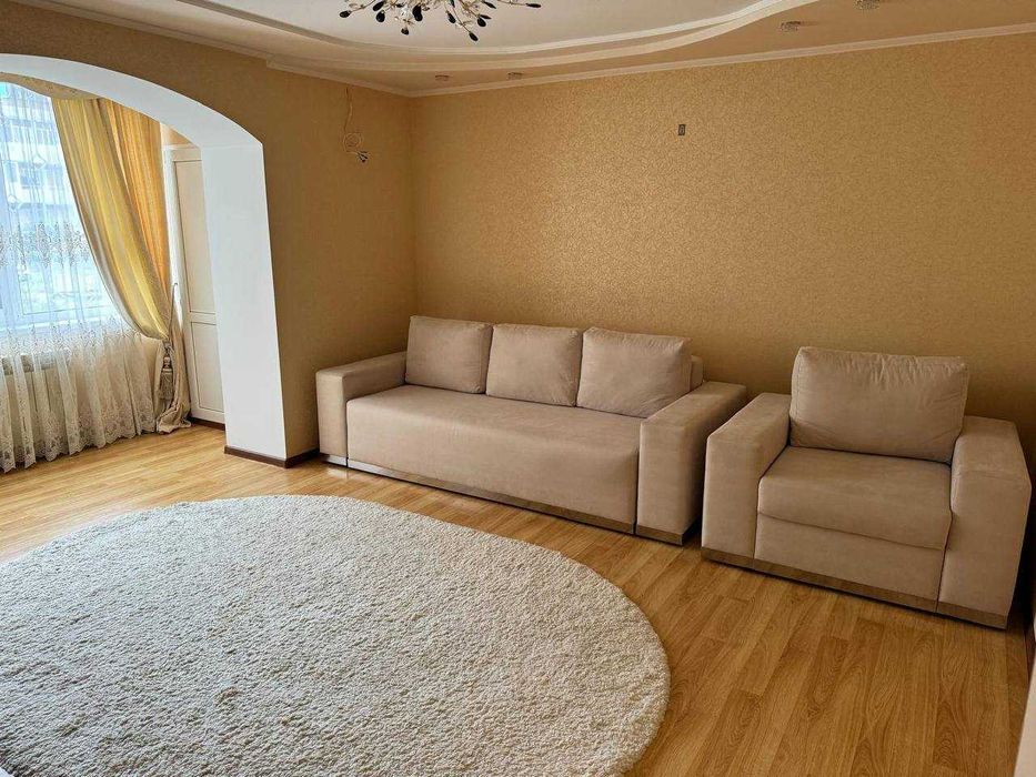 3-кімнатна квартира 63.8 м2 з ремонтом та меблями | Центр Ромни | Індивідуальне опалення