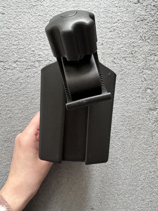 Новий універсальний підстаканник