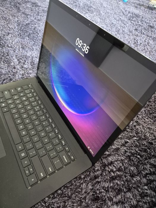Microsoft Surface Laptop 3 (15”) – 30 GB RAM / 1 TB SSD – Czarny
