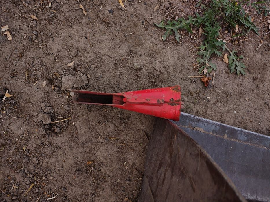 Анкерний сошник isaria