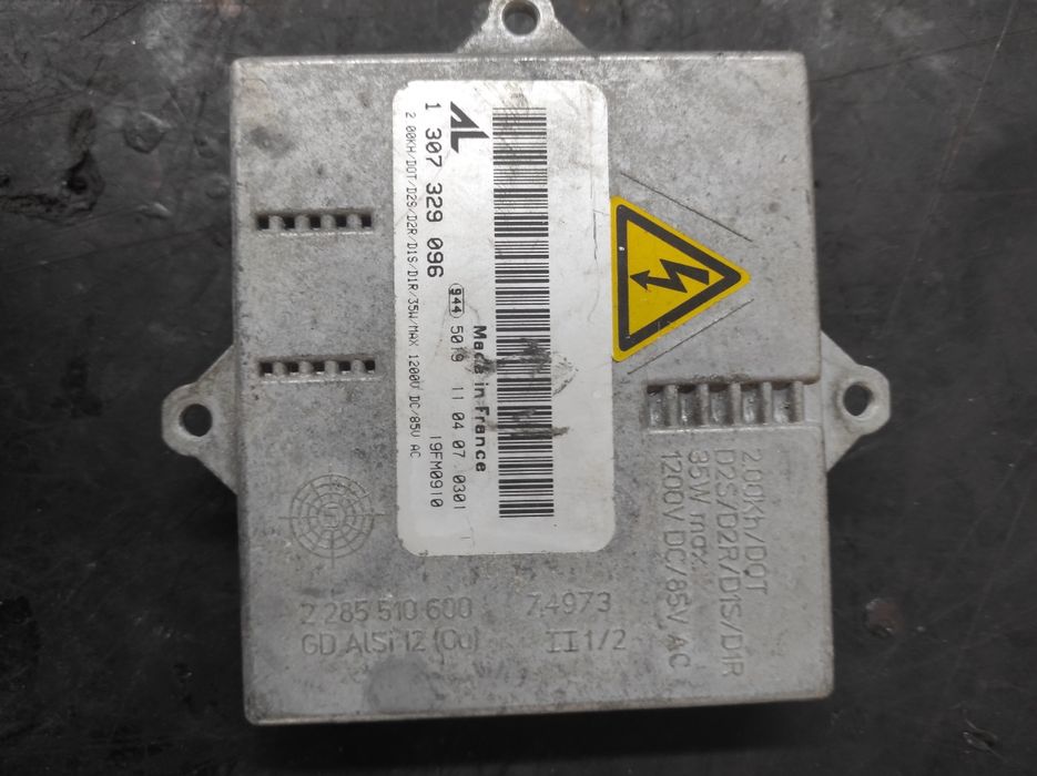 Farol AlfaRomeu GT Xénon