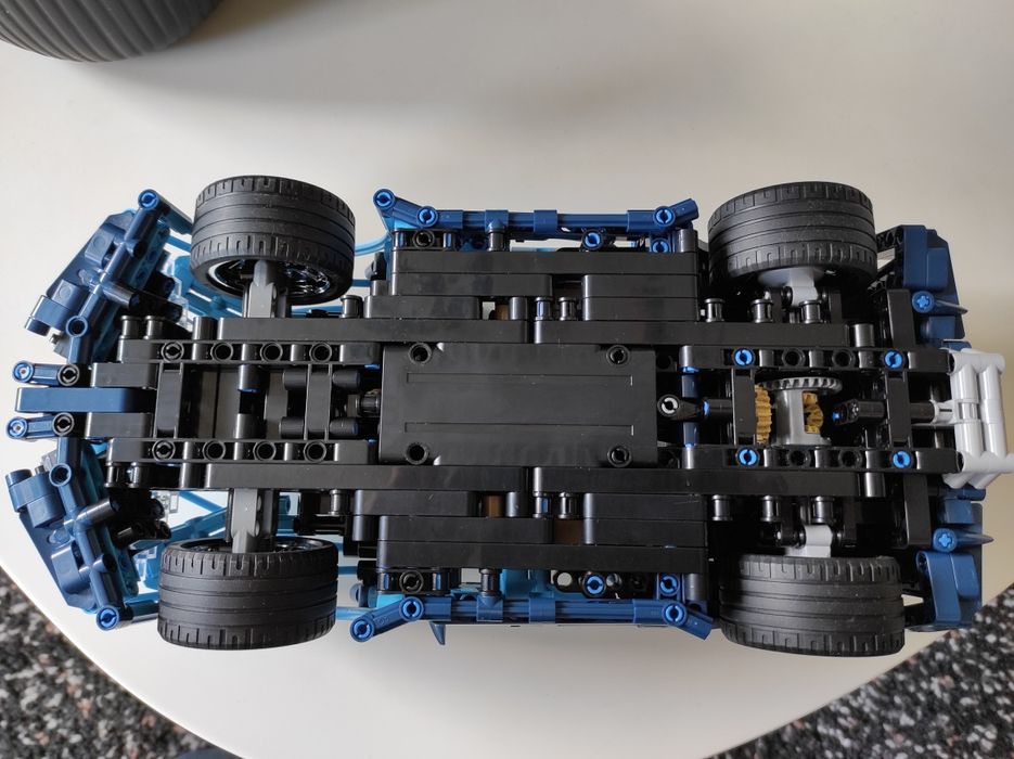 Klocki Bugatti Chiron technic Lepin