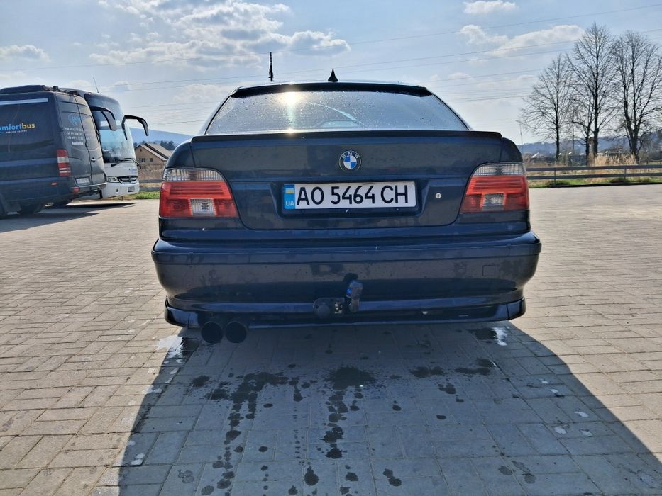 Продам BMW е 39 2.5бензин