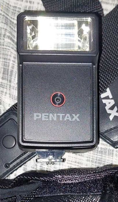 Pentax - Camera com objetivas e mala