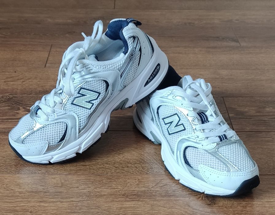 Оригінальні кросівки New balance 530