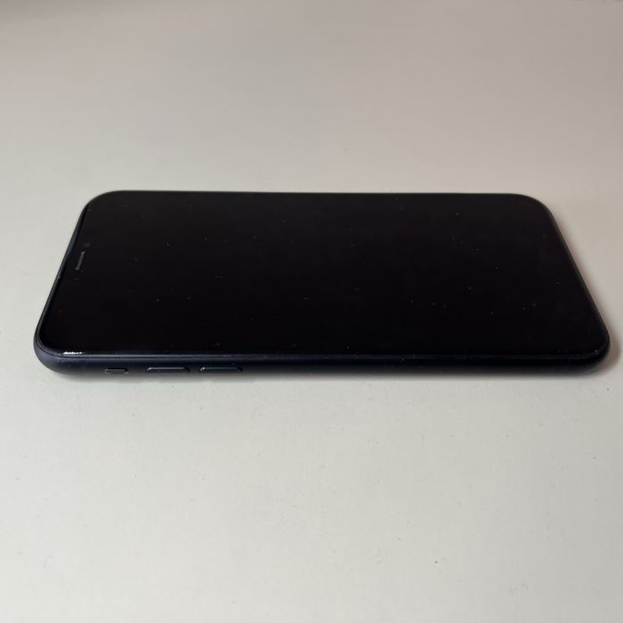 Мобильный телефон iPhone XR 64Gb Black