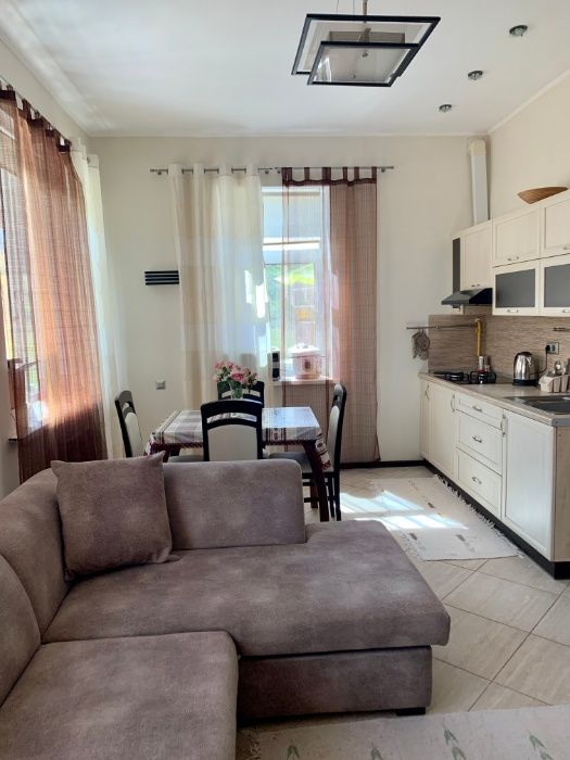 Здається будинок дуплекс (2 апартаменти ) в аренду на уикенды