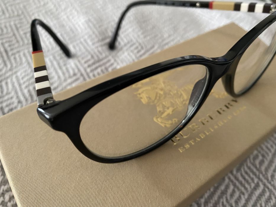 Okulary / oprawki - damskie Burberry jak nowe czarne kratka