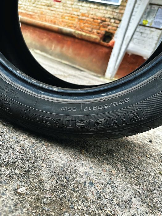 Літня гума GoodYear EfficientGrip R17 235/50
