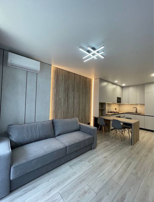 Оренда 2 кімнатної квартири + кухня студія.  Перша здача.