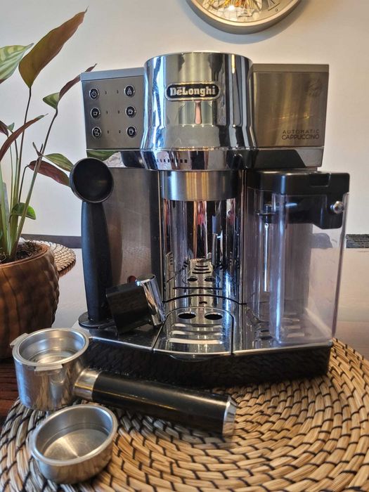 Ekspres kolbowy DeLonghi Automatic Cappuccino. EC 850.M