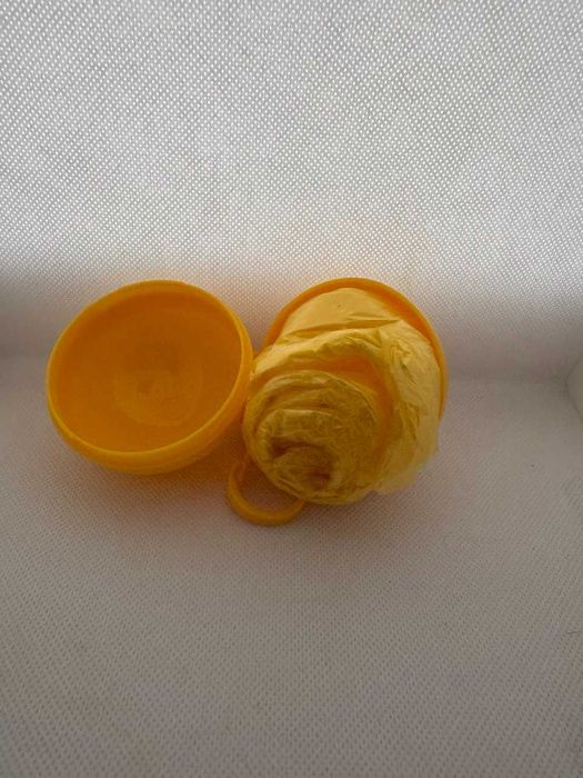 Дощовик-брелок на рюкзак для школяра