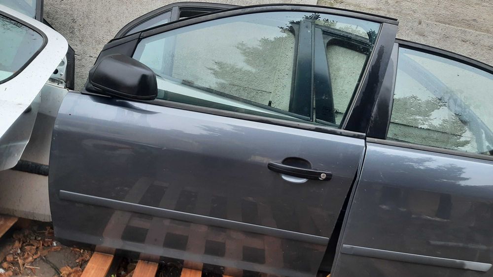 lak. DA3  Ford Focus mk2 hatchback drzwi lewe przód lub tył