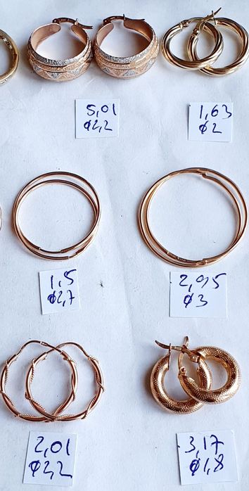 Продам золотые серьги-конго