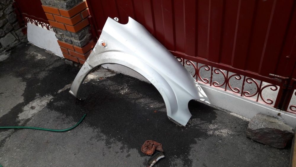 Крила Chrysler Voyager