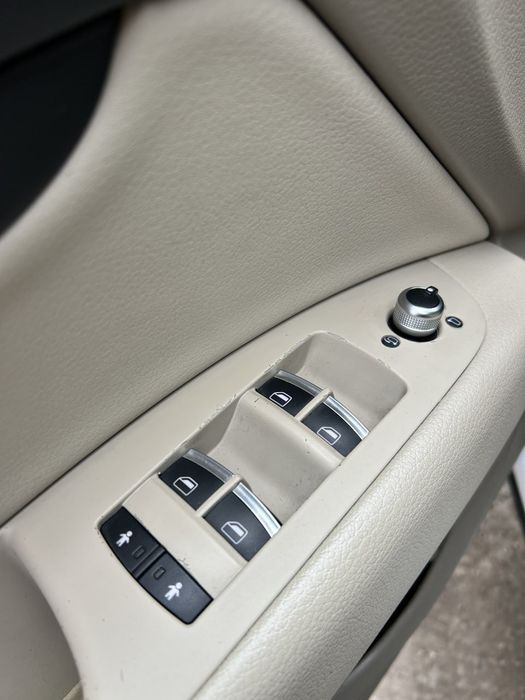 Audi Q7 3.0 бензин 2012р