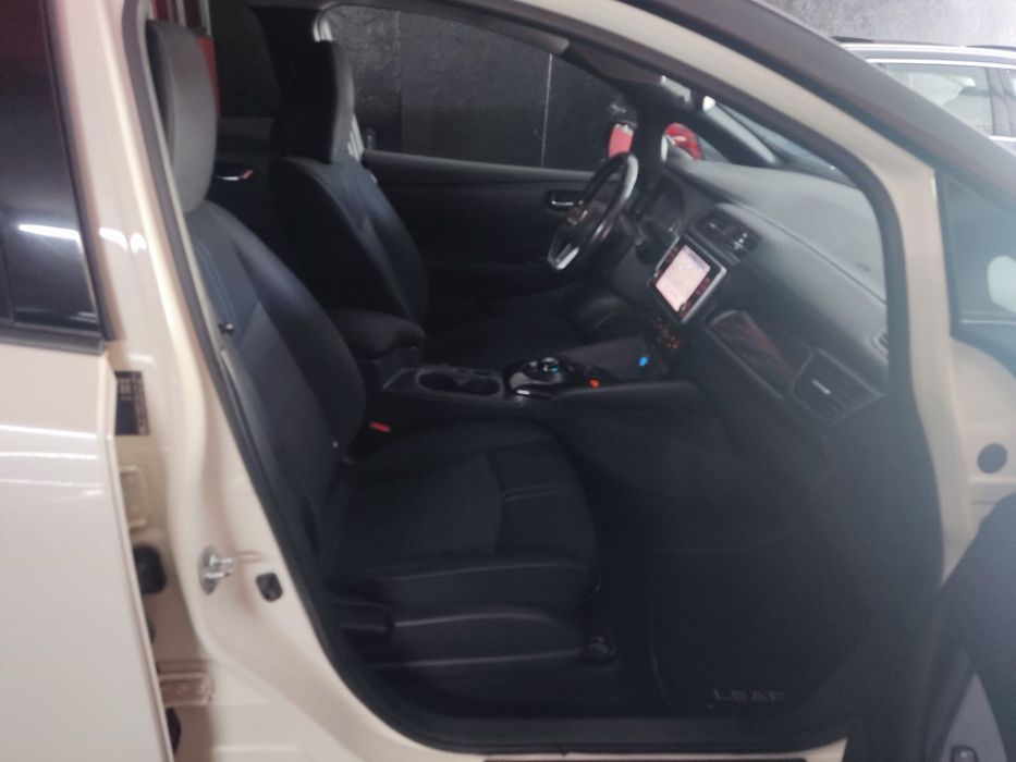 Nissan Leaf Tekna ProPilot Park