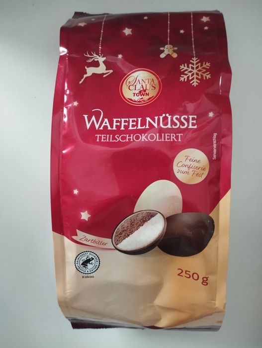 Waffelnüsse Teilschokoliert wafelki w kształcie jajek