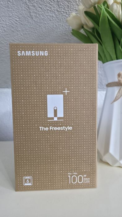 Projektor Samsung freestyle gen 2  projektor multimedialny the freestyle 2 generacji  prezent