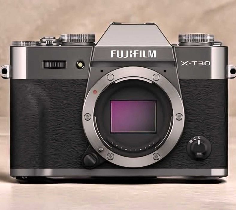 Fuji X-T30III novo, zero fotos, caixa, garantia 3 anos + XF 16mm WR como novo.