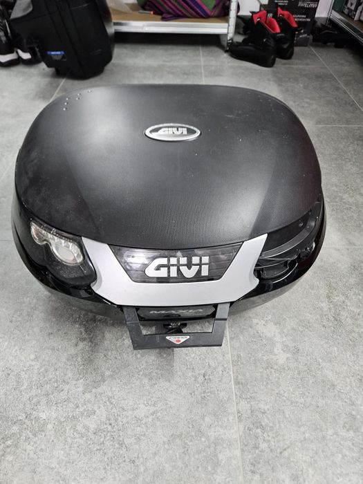 Sprzedam kufer do motocykla