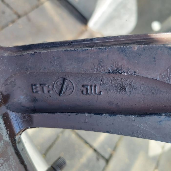 Felgi aluminiowe Vertini 19' z rantem .