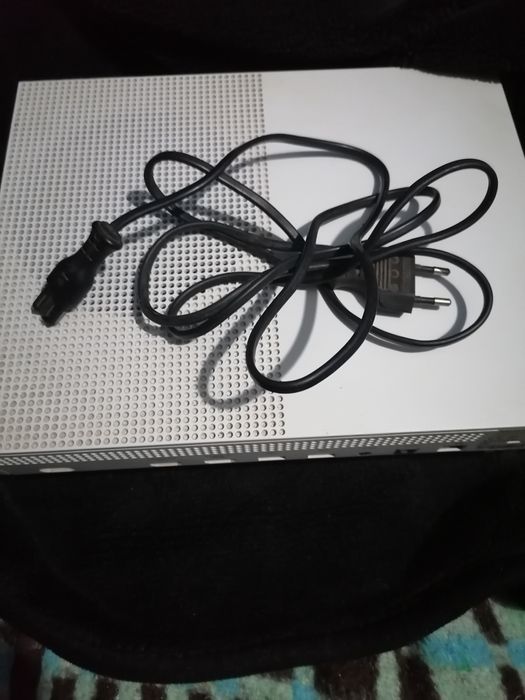 XBOX One S 1TB Microsoft