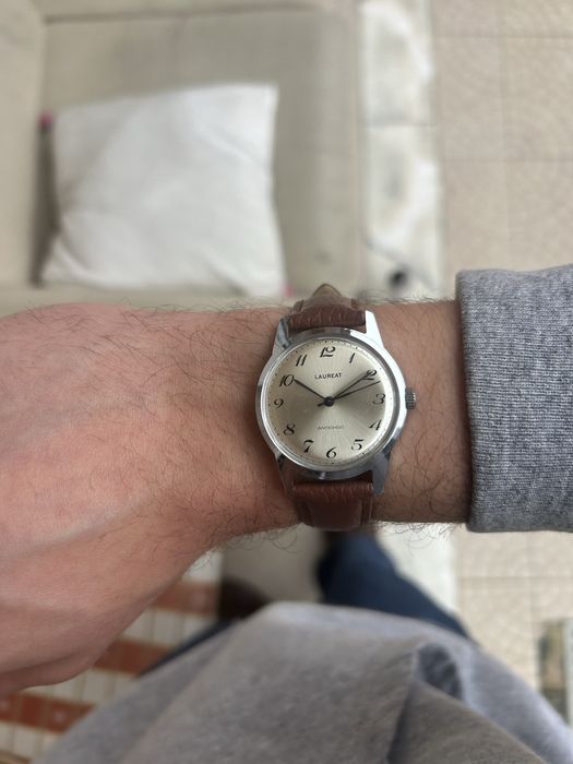 Relógios mecânicos vintage em muito bom estado